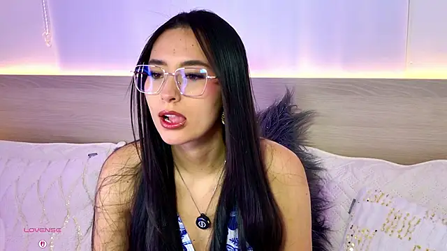 AliceeBloom online show from 02.18.26