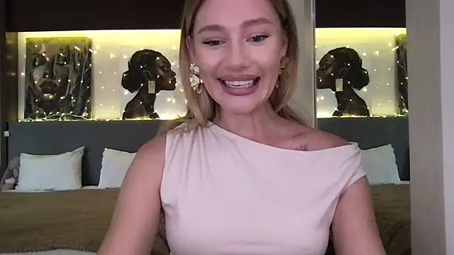 Snapshot of Stella_muse chatting on 02.09.26 Stella muse online show from 02.09.26