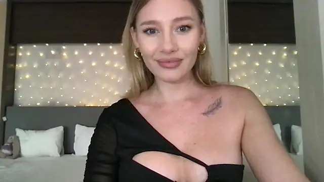 Snapshot of Stella_muse chatting on 02.20.26 Stella muse online show from 02.20.26