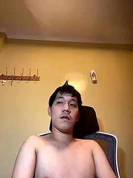 Snapshot of asian_guy67 chatting on 01.12.26 asian guy67 online show from 01.12.26