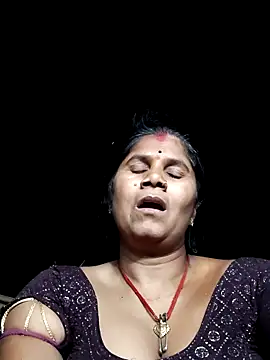 Hot di97 online show from 05.19.26