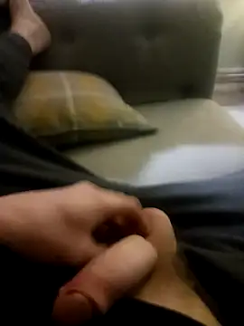 Hertsguy1984 online show from 03.08.26