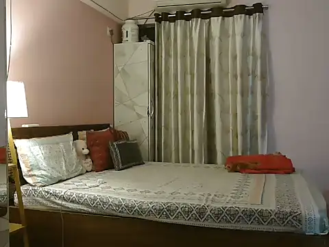 SASSY AANNUU online show from 06.24.26