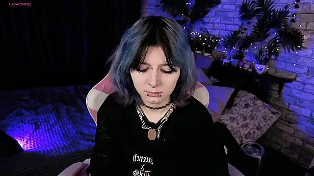 Ashley Veil online show from 03.19.26