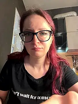 Snapshot of coy_girl_ chatting on 01.14.26 coy girl online show from 01.14.26