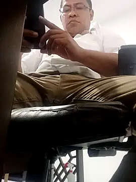 Snapshot of Antony-5045 chatting on 01.16.26 Antony-5045 online show from 01.16.26