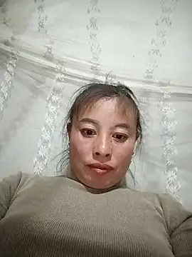 Snapshot of kaia-cam chatting on 01.13.26 kaia-cam online show from 01.13.26