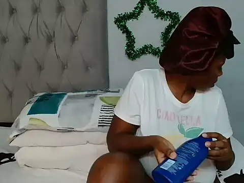 Snapshot of MelowD_2 chatting on 03.13.26 MelowD 2 online show from 03.13.26