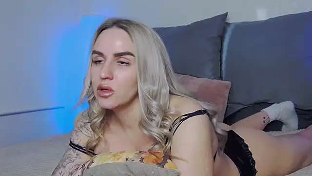 Snapshot of _KSmith_ chatting on 01.15.26 KSmith online show from 01.15.26