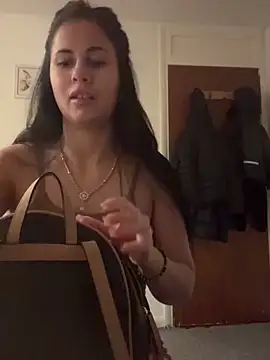 AmbeerGlow online show from 01.15.26