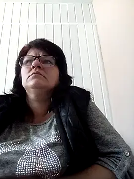 Snapshot of NysiOlsen chatting on 01.13.26 NysiOlsen online show from 01.13.26