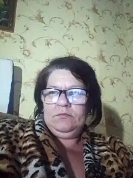 Snapshot of NysiOlsen chatting on 02.13.26 NysiOlsen online show from 02.13.26