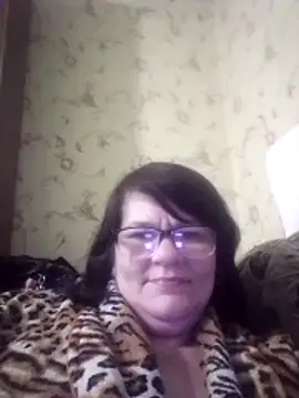 Snapshot of NysiOlsen chatting on 04.19.26 NysiOlsen online show from 04.19.26