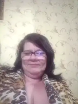 Snapshot of NysiOlsen chatting on 04.20.26 NysiOlsen online show from 04.20.26