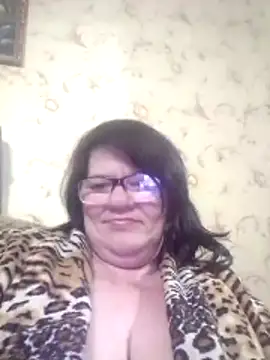 Snapshot of NysiOlsen chatting on 04.29.26 NysiOlsen online show from 04.29.26