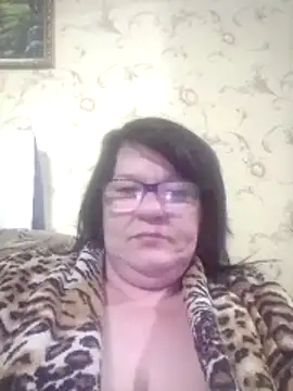 Snapshot of NysiOlsen chatting on 05.05.26 NysiOlsen online show from 05.05.26