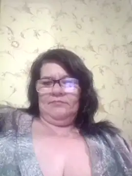 Snapshot of NysiOlsen chatting on 05.14.26 NysiOlsen online show from 05.14.26