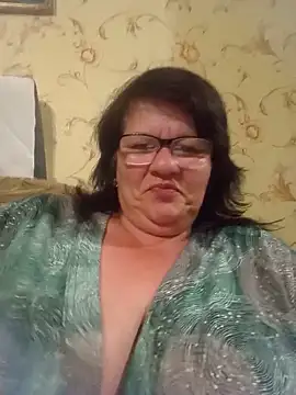 Snapshot of NysiOlsen chatting on 06.12.26 NysiOlsen online show from 06.12.26