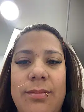 Snapshot of Pretty__Milf chatting on 02.26.26 Pretty Milf online show from 02.26.26