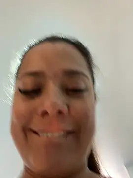 Pretty  Milf online show from 03.29.26