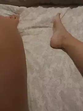 Snapshot of Karine0806 chatting on 02.24.26 Karine0806 online show from 02.24.26