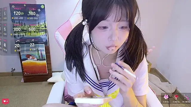 Qiqiiii-05 online show from 06.12.26