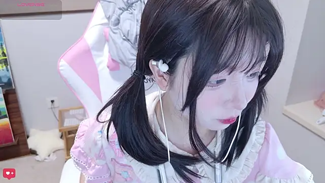 Qiqiiii-05 online show from 07.03.26