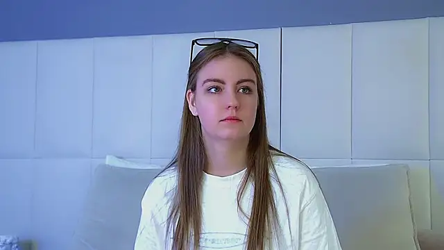 SofiaSarvain online show from 02.05.26