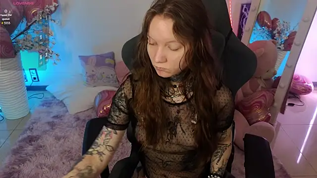 Snapshot of Lappyloo chatting on 02.12.26 Lappyloo online show from 02.12.26