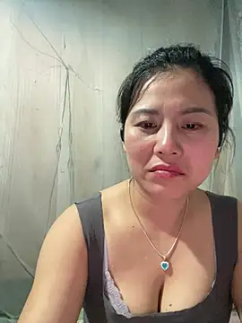 Snapshot of IORio2x chatting on 03.13.26 IORio2x online show from 03.13.26