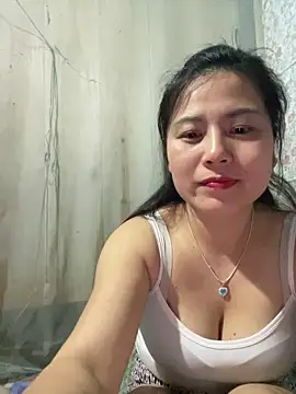 Snapshot of IORio2x chatting on 03.14.26 IORio2x online show from 03.14.26