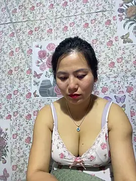 Snapshot of IORio2x chatting on 04.01.26 IORio2x online show from 04.01.26