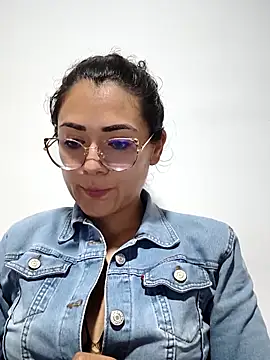 Snapshot of Freyarosse chatting on 02.06.26 Freyarosse online show from 02.06.26