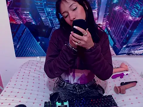 XxMavisSexyHotxX online show from 03.25.26