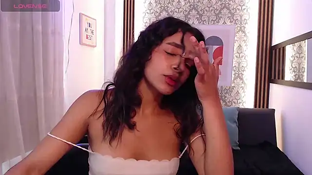 Snapshot of Nyxx_Velariia chatting on 03.25.26 Nyxx Velariia online show from 03.25.26