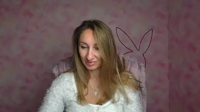 Diana Sweeet  online show from 04.14.26