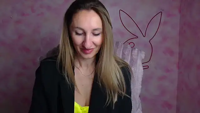 Diana Sweeet  online show from 04.30.26