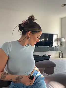 NovaLushhh online show from 03.05.26