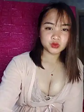 Snapshot of Lisakeem chatting on 02.28.26 Lisakeem online show from 02.28.26