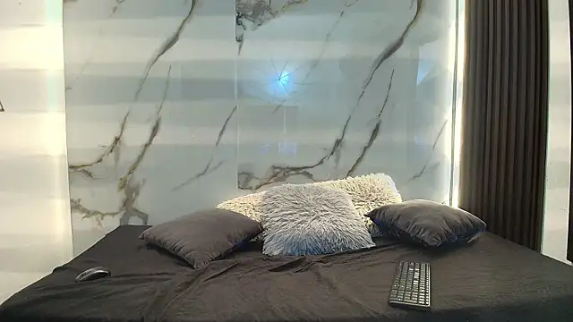 Danner Alaia online show from 01.16.26