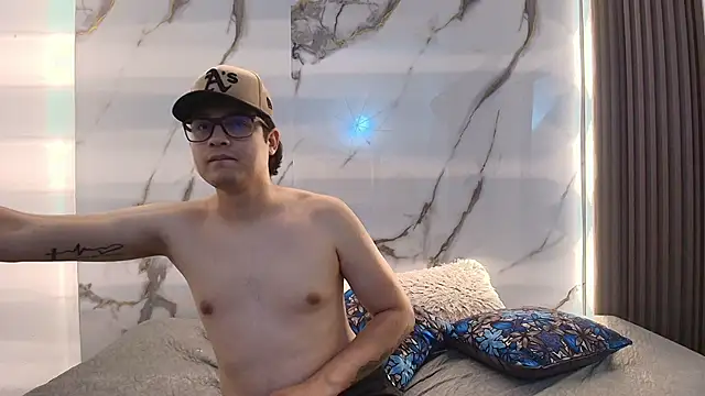 Danner Alaia online show from 01.17.26