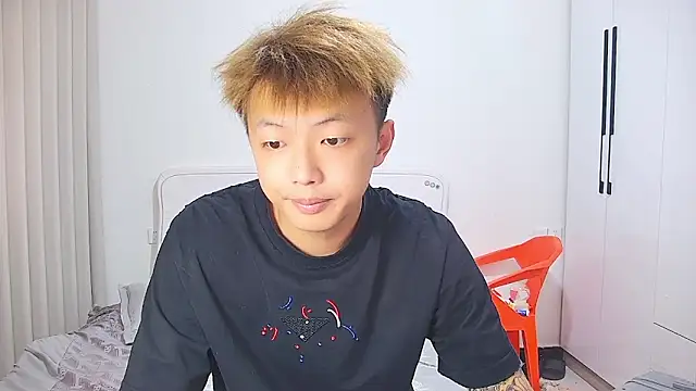 Chocolates-001 online show from 06.10.26