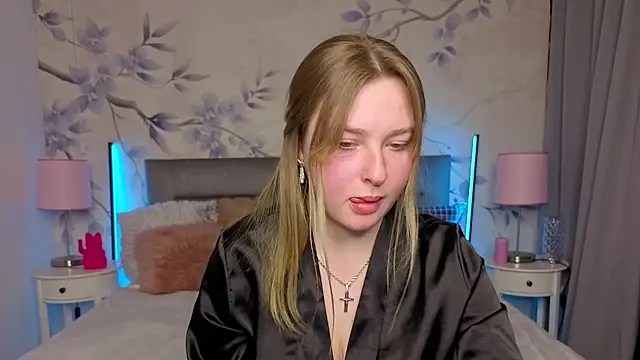 Snapshot of VladaHotxx chatting on 02.21.26 VladaHotxx online show from 02.21.26