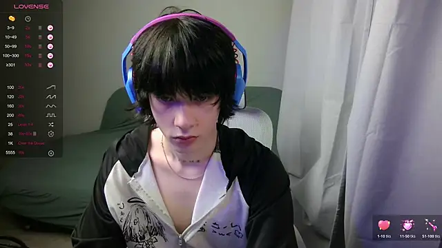 LeonBoykisser online show from 02.07.26