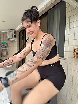 LivA89 online show from 02.18.26