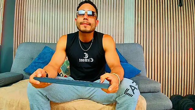 Vans Ross online show from 03.27.26