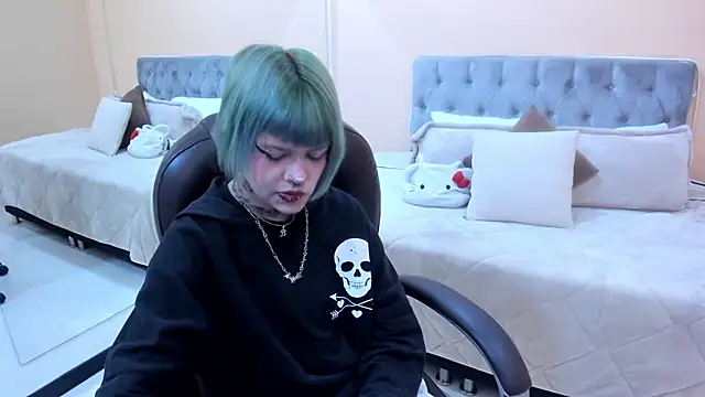 Snapshot of Bela_Craxkerr chatting on 03.07.26 Bela Craxkerr online show from 03.07.26