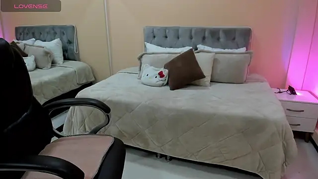 Snapshot of Bela_Craxkerr chatting on 03.08.26 Bela Craxkerr online show from 03.08.26