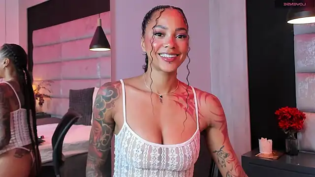 LizStorm  online show from 04.24.26