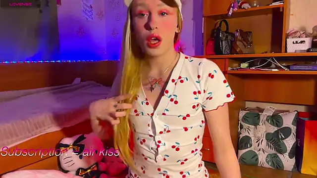 Snapshot of miss_barbie111 chatting on 02.14.26 miss barbie111 online show from 02.14.26